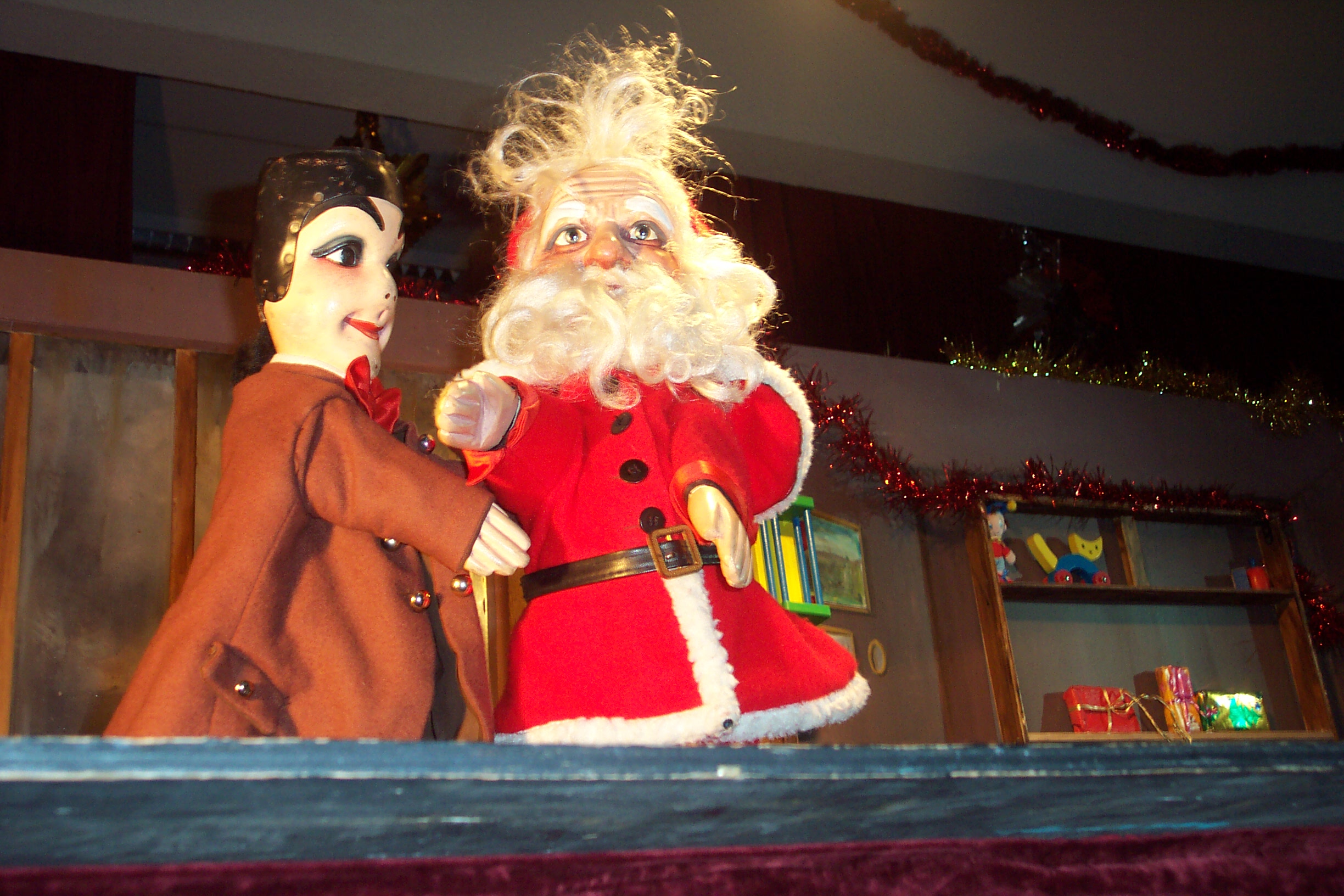 GUIGNOL ET LES PAPILLOTES DE NOEL  - ART TOUPAN 